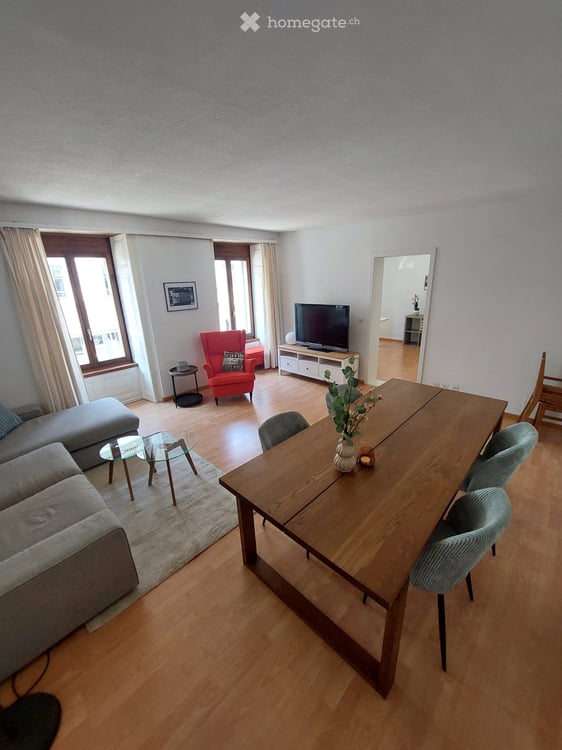 WG-Zimmer in möblierter 3.5 Zi Wohnung 1