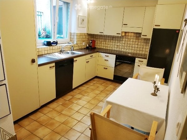BEFRISTET 3.5 Zimmer(61m2)Whg DIREKT am HB 23.11.26-31.5.27 4