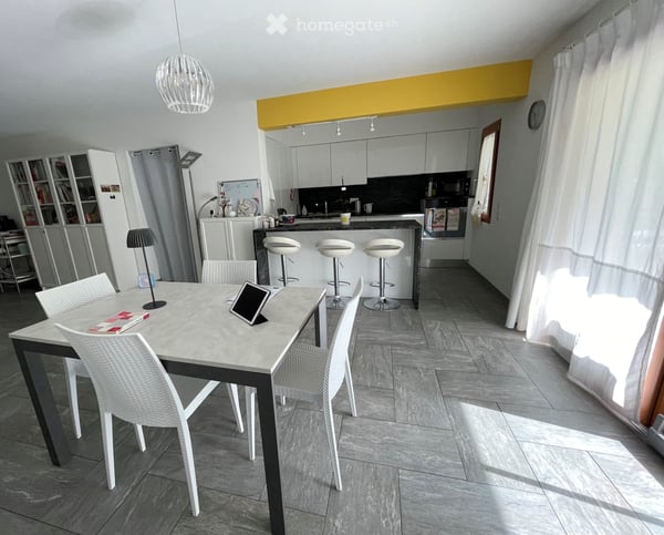 Appartamento 4.5 locali a Cama - libero da metà novembre 2