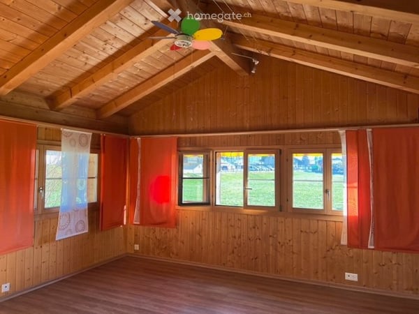 Einmaliges 1.5-Zimmerhaus im Grünen 3