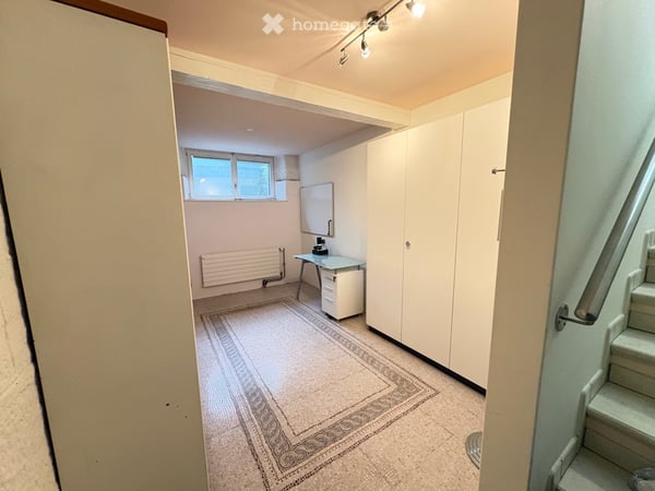 3.5-Zimmer Wohnung in historischem Reihenhaus Nähe Bahnhof 4