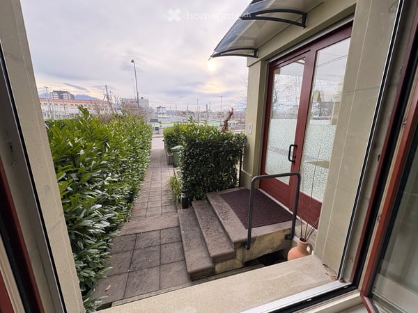3.5-Zimmer Wohnung in historischem Reihenhaus Nähe Bahnhof 5