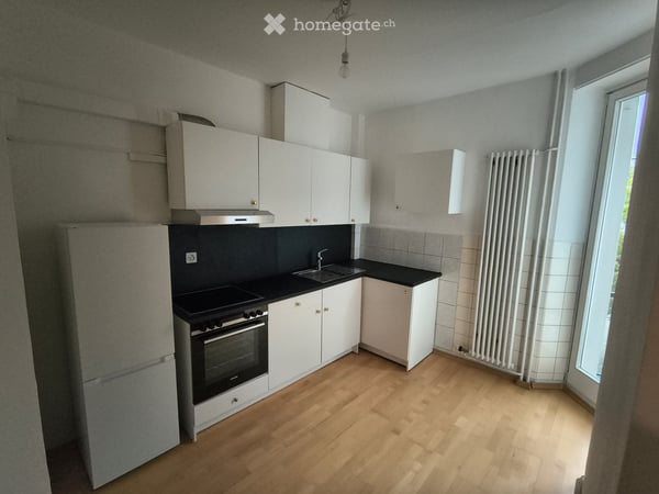 2 Zimmer-Wohnung mit Balkon (75 m2) im 1. Obergeschoss 1