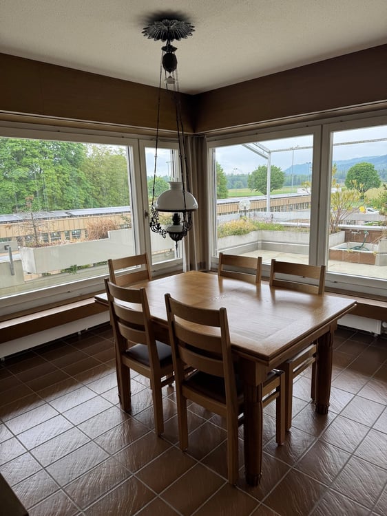 Grosszügige 5.5-Zimmer-Dachwohnung mit herrlichem Ausblick in Kleindöttingen 2