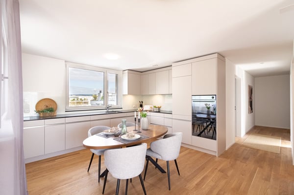 Erstvermietung: Traumhafte 2.5-Zi-Neubau-Attika mit 67 m² Terrasse und Weitsicht 2