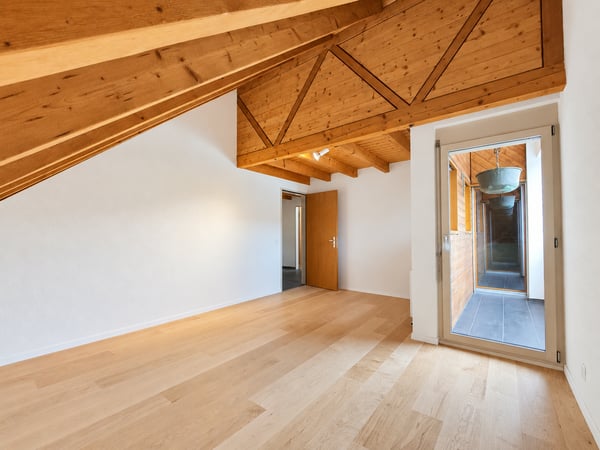 Renovierte 5½-Zimmer Maisonettewohnung an zentraler Lage– ab sofort verfügbar 12