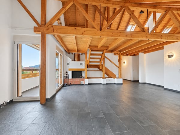 Renovierte 5½-Zimmer Maisonettewohnung an zentraler Lage– ab sofort verfügbar 2