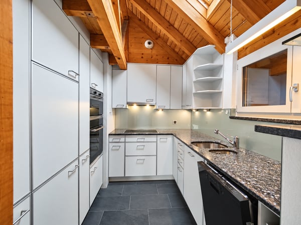 Renovierte 5½-Zimmer Maisonettewohnung an zentraler Lage– ab sofort verfügbar 6