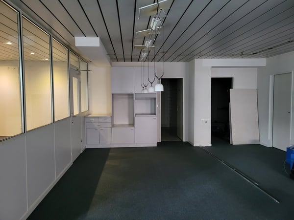 Grosszügige Büroräume an ruhiger Lage 11