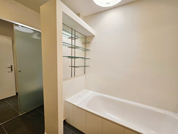 Traumhafte Attikawohnung mit grosser Terrasse à 55m2 im Stadtzentrum Baden 7