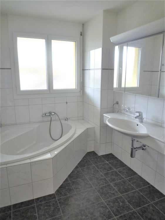 Grosszügige Erdgeschoss-Wohnung! 3