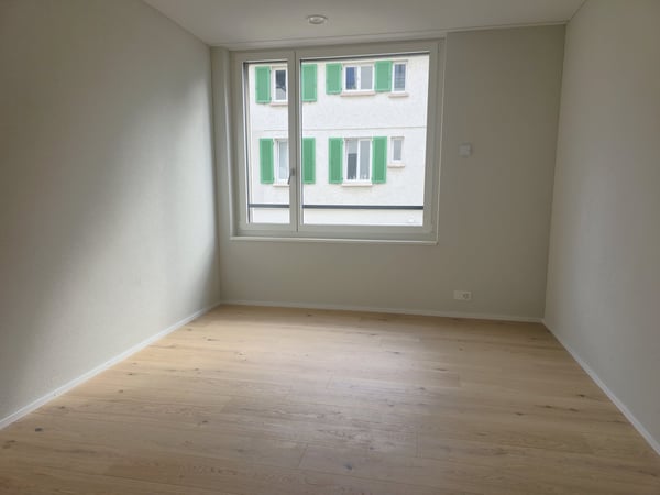 Moderne 3.5-Zimmer-Neubauwohnung mit Balkon in Neuenhof 7