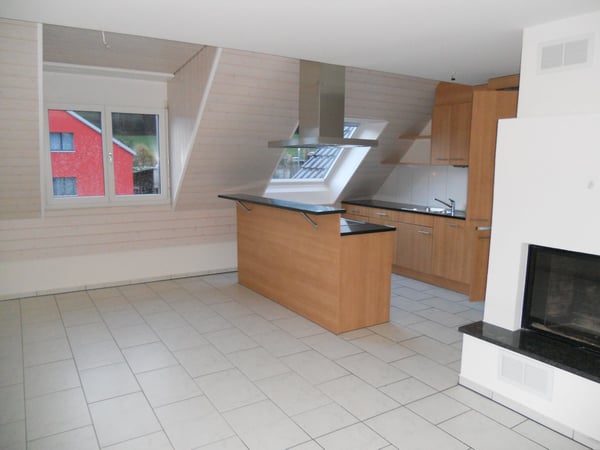 Helle, moderne 8½-Zimmer-Dachwohnung an zentraler Lage 2