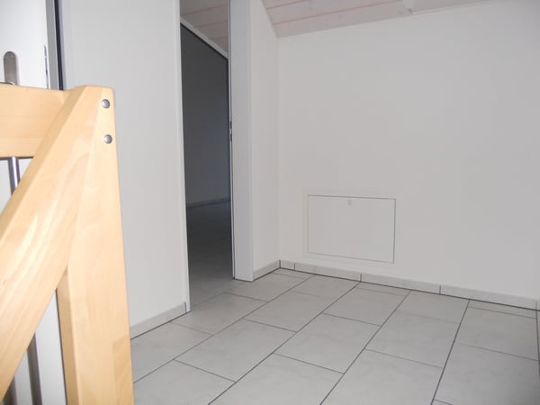 Helle, moderne 8½-Zimmer-Dachwohnung an zentraler Lage 6