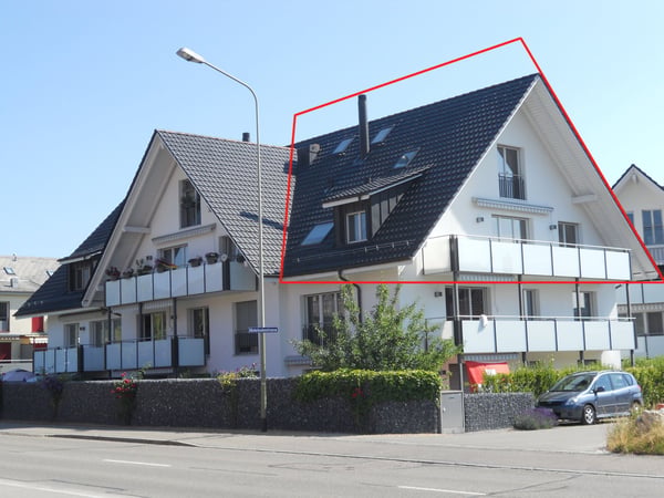 Helle, moderne 5½-Zimmer-Dachwohnung an zentraler Lage