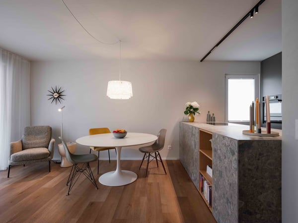 Stilvoll renovierte 4-Zimmer-Wohnung in Davos Platz – möbliert und ruhig gelegen 9