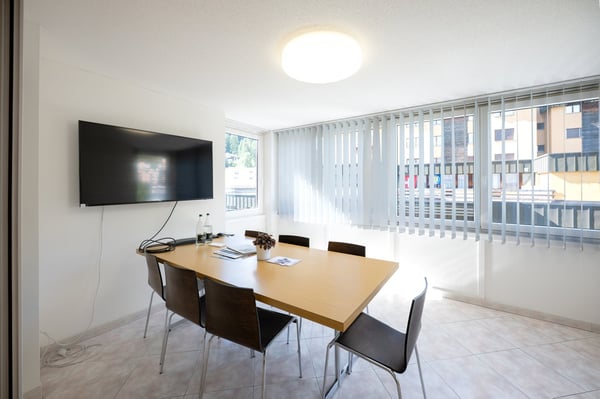 Moderne 5.5-Zimmer Gewerbefläche an der Mattastrasse 9 in Davos Platz 10