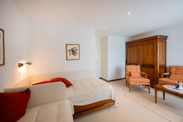 Attraktive 3.5 Zimmer-Attikawohnung an zentraler Lage in Davos Dorf 12
