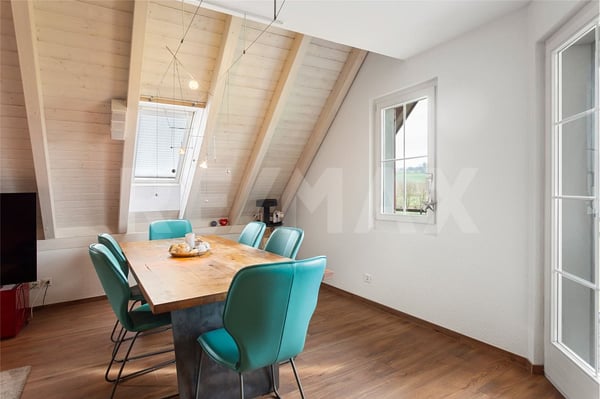 Helle 1.5-Zimmer-Maisonettewohnung mit zwei Balkone und unverbaubarer Aussicht 6