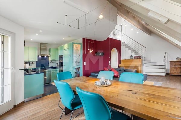 Helle 1.5-Zimmer-Maisonettewohnung mit zwei Balkone und unverbaubarer Aussicht 7