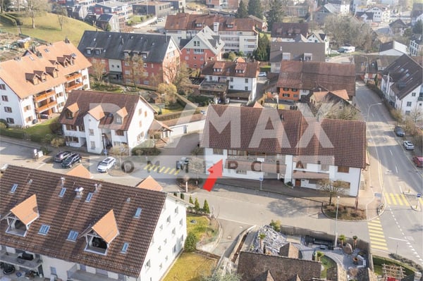 Verlockendes Bürogeschoss mit 5 PP und 1 Archivraum: Als Anlageobjekt / zur Eigennutzung 5