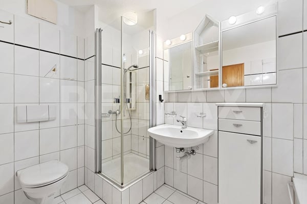 Charmante 4.5-Zi.-Dachwohnung mit sonnigem Balkon und Weitsicht 12