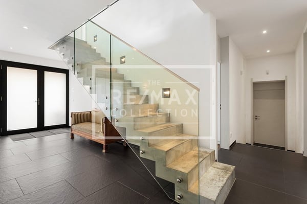Exklusives 7-Zimmer-Einfamilienhaus mit fantastischer Aussicht 11