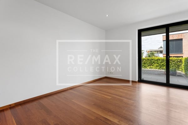 Exklusives 7-Zimmer-Einfamilienhaus mit fantastischer Aussicht 12