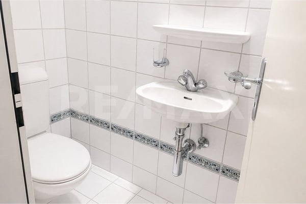 Helle 3.5-Zi.-Eigentumswohnung mit 2 Balkone an zentraler Wohnlage 7