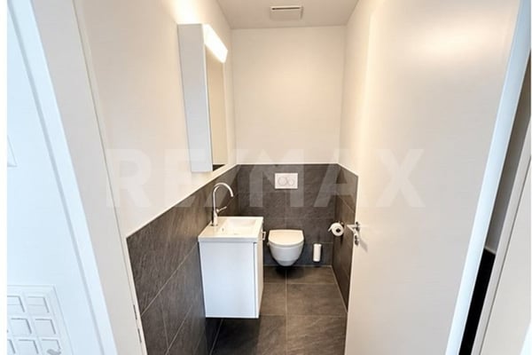 Moderne 2.5-Zimmer-Eigentumswohnung an ruhiger Wohnlage 9