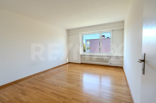 Gepflegte 3.5-Zimmer-Wohnung mit zwei Balkonen 8