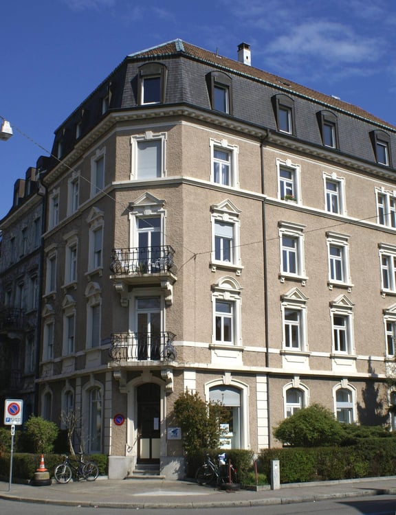 Grosszügige Büro- / Praxisfläche zu vermieten 10