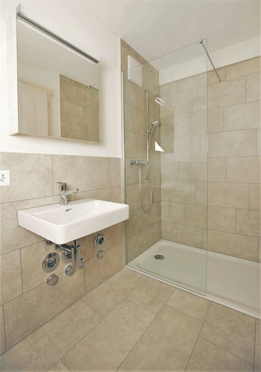 Offene 1.5-Zimmerwohnung mit Balkon und Lift 10