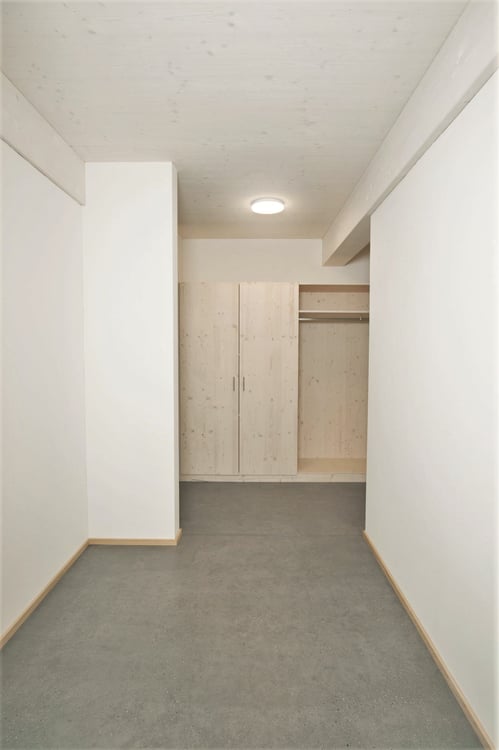 Offene 1.5-Zimmerwohnung mit Balkon und Lift 7