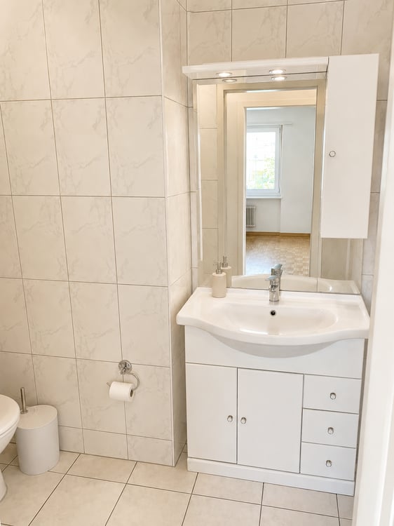 2-Zimmer-Wohnung neben Universitätsspital und Unicampus 3