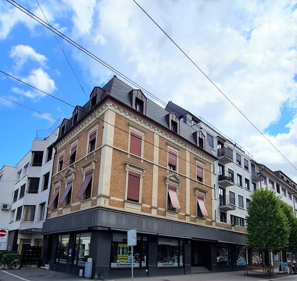 Schöne 3.5-Zimmer Altbauwohnung im Gundeli 1