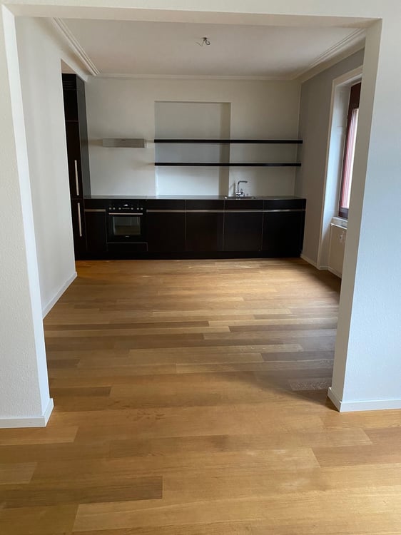 Schöne 3.5-Zimmer Altbauwohnung im Gundeli 2