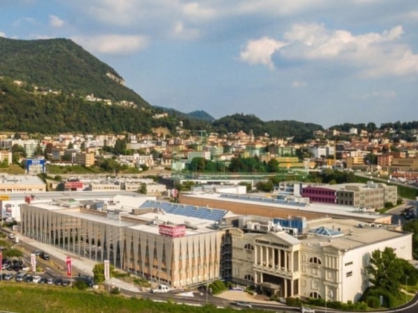 Grande terreno edificabile con progetto approvato per due edifici 3