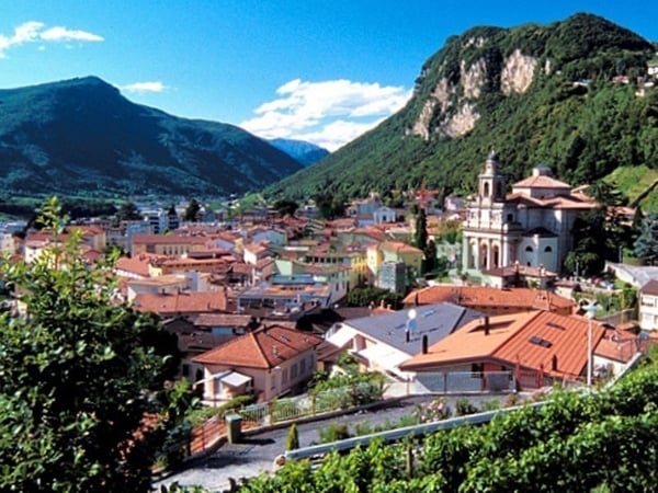 Grande terreno edificabile con progetto approvato per due edifici 4