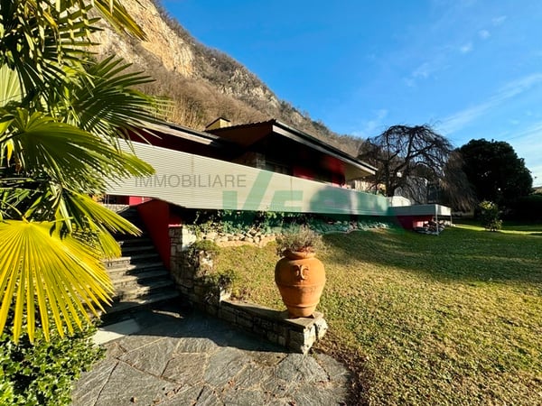 Interessante grande terreno pianeggiante con molto potenziale 1