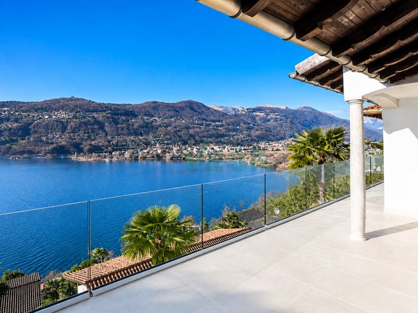 Splendido attico di 4,5 locali con spettacolare vista lago 8