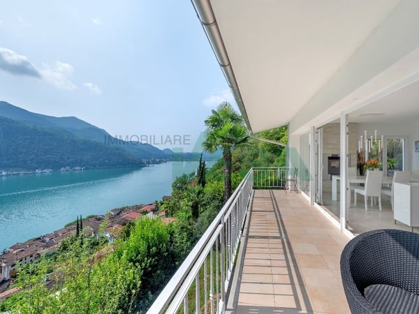 Affascinante proprietà con vista spettacolare e in zona tranquilla 3
