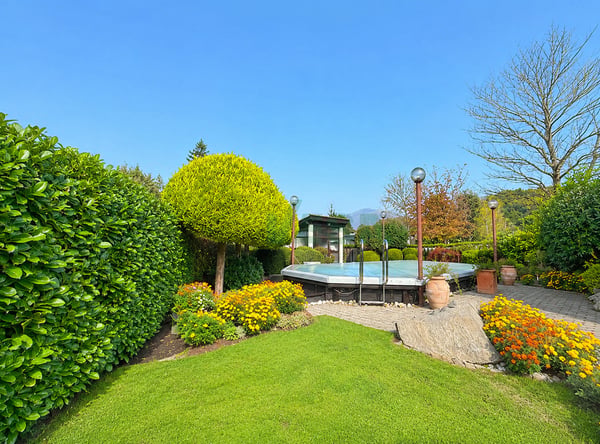 Accogliente villa unifamiliare su un piano con bel giardino e piscina 10