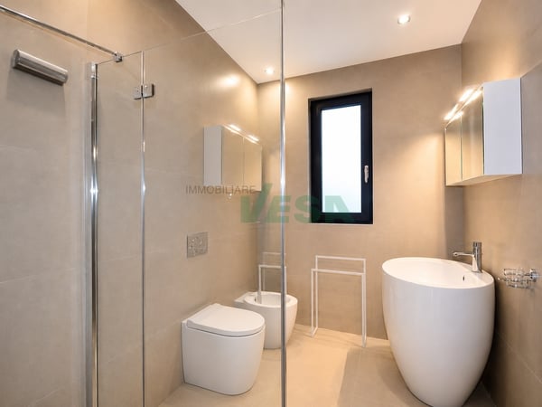 Moderna villa nuova con spettacolare vista panoramica e piscina 12