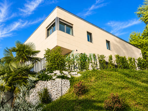 Moderna villa nuova con spettacolare vista panoramica e piscina 5