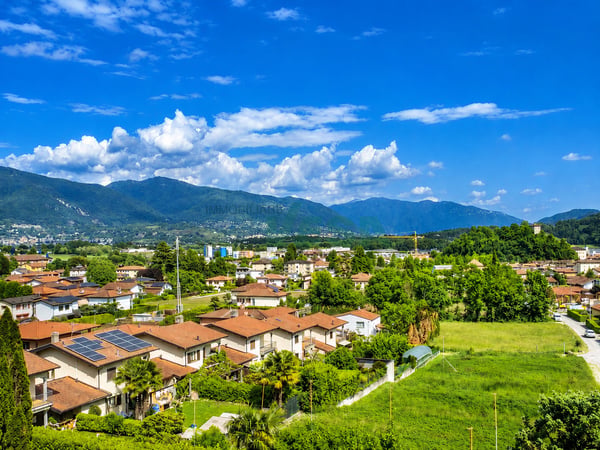 Incantevole villa dalle linee armoniose e moderne, immersa nei vigneti 3
