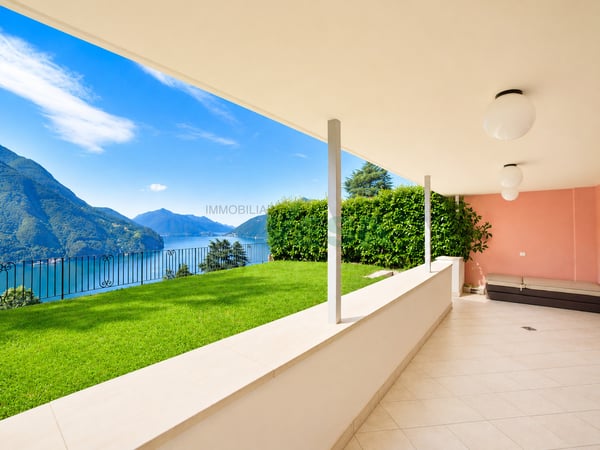 Elegante appartamento duplex di 4,5 locali con magnifica vista 3
