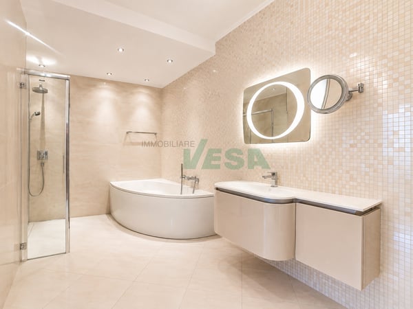 Elegante appartamento duplex di 4,5 locali con magnifica vista 10