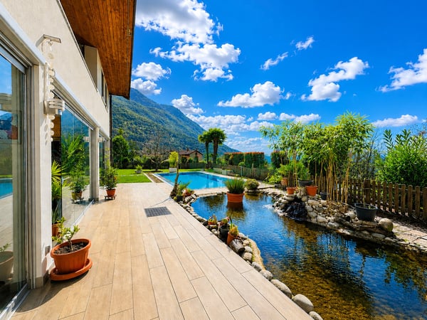 Spaziosa villa con piscina, grande giardino e appartamento monolocale 9