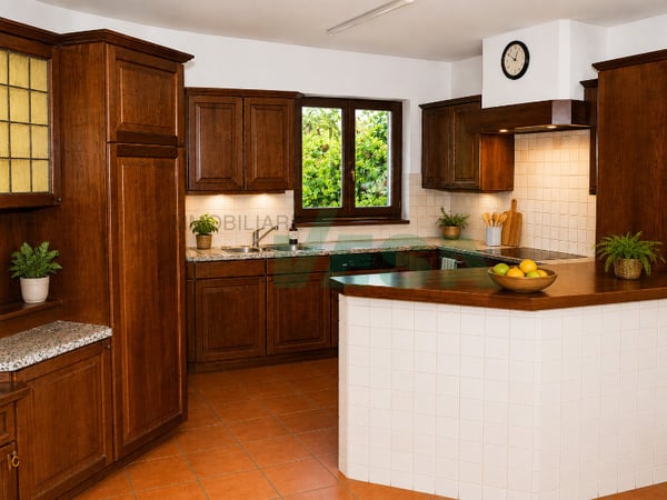 Elegante e spaziosa villa in stile mediterraneo con grande terreno 8